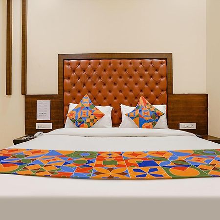 Fabhotel Vertigo Suites - Nr Bkc Mumbai Exterior photo