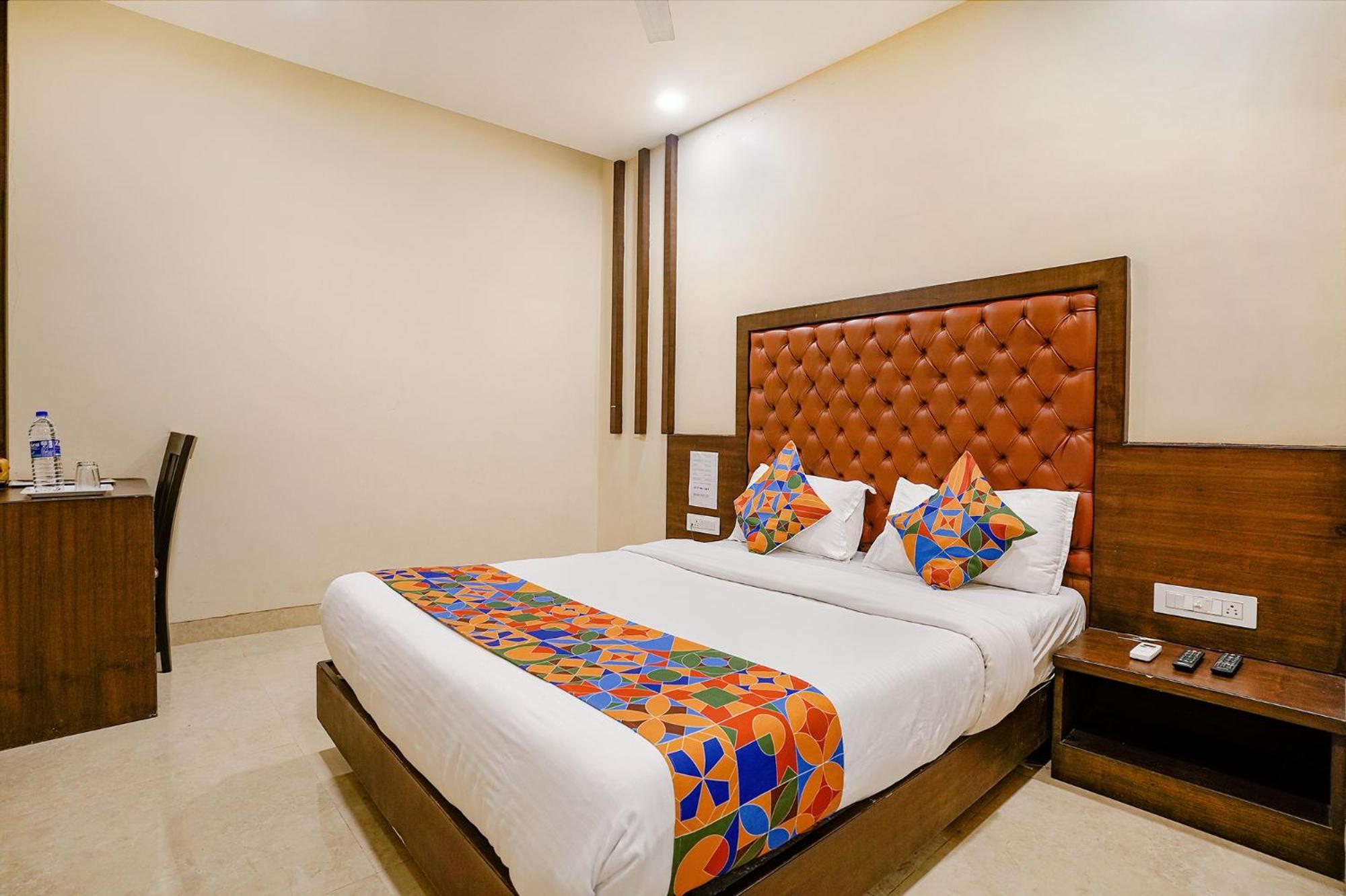 Fabhotel Vertigo Suites - Nr Bkc Mumbai Exterior photo