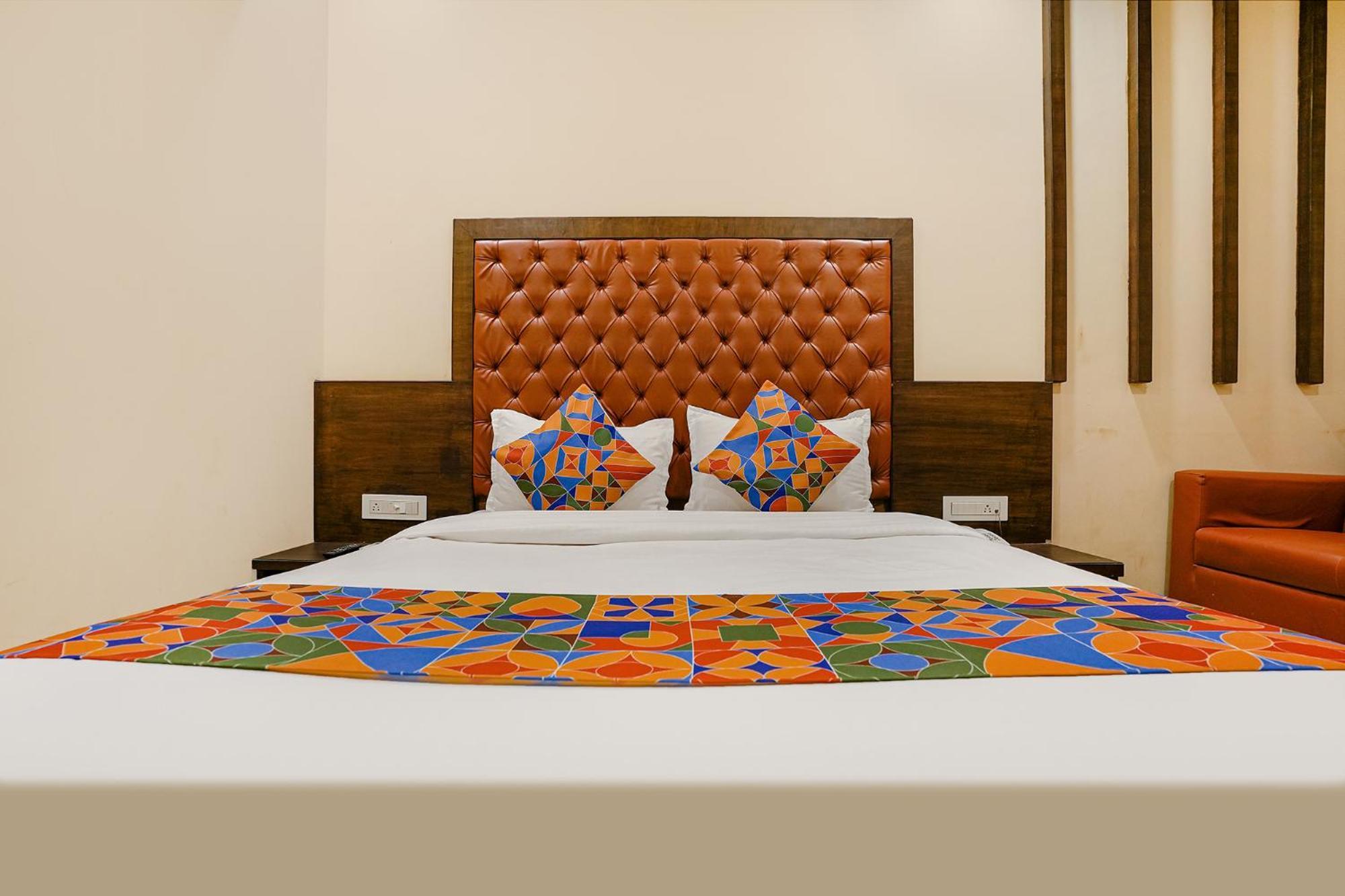 Fabhotel Vertigo Suites - Nr Bkc Mumbai Exterior photo